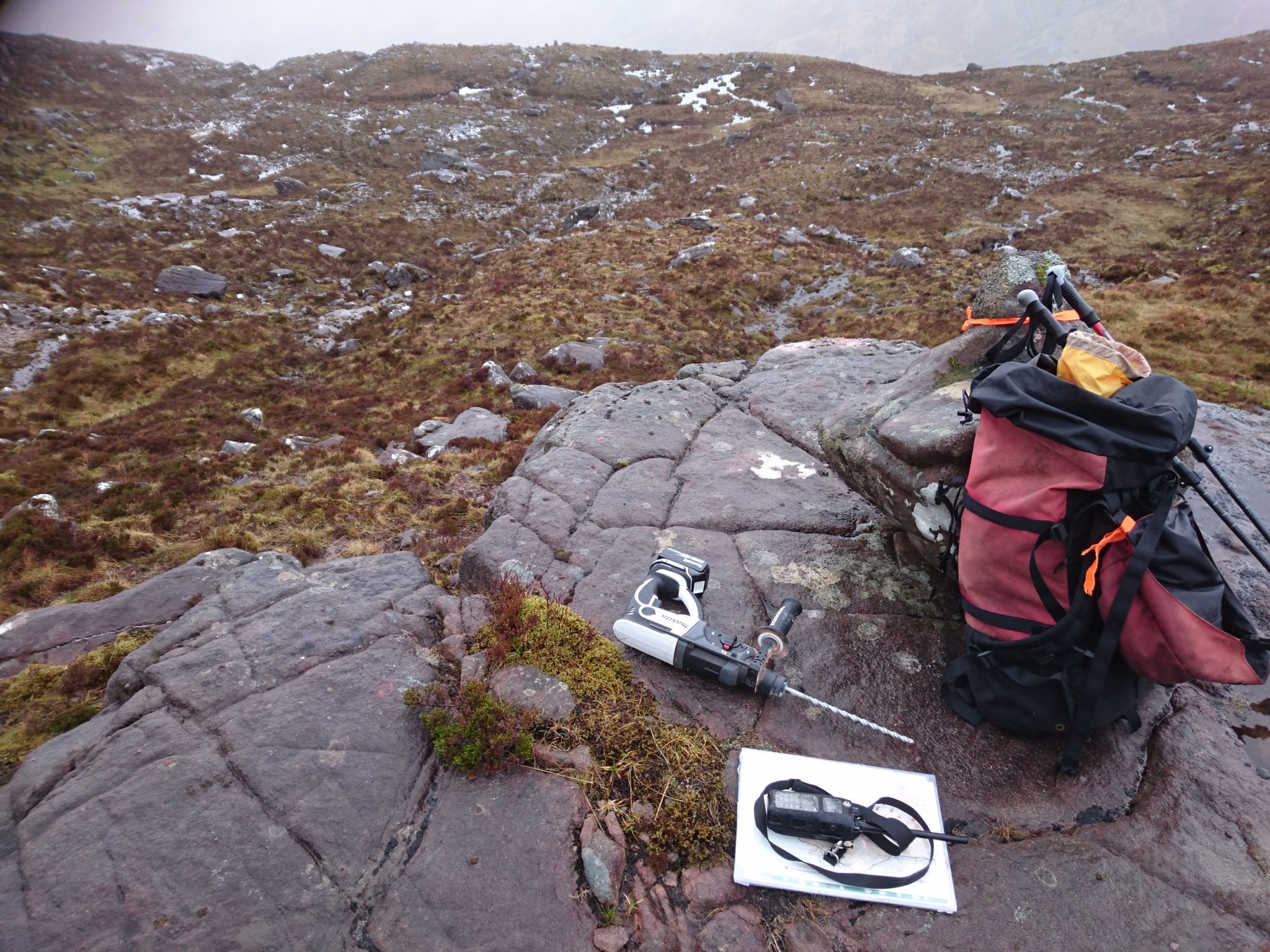 Monitoring red deer on Liathach using remote cameras